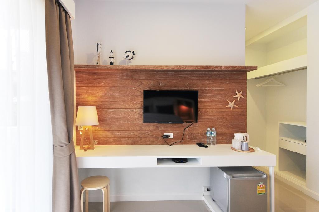 Chill House At Naiyang Hotel Nai Yang Exterior photo